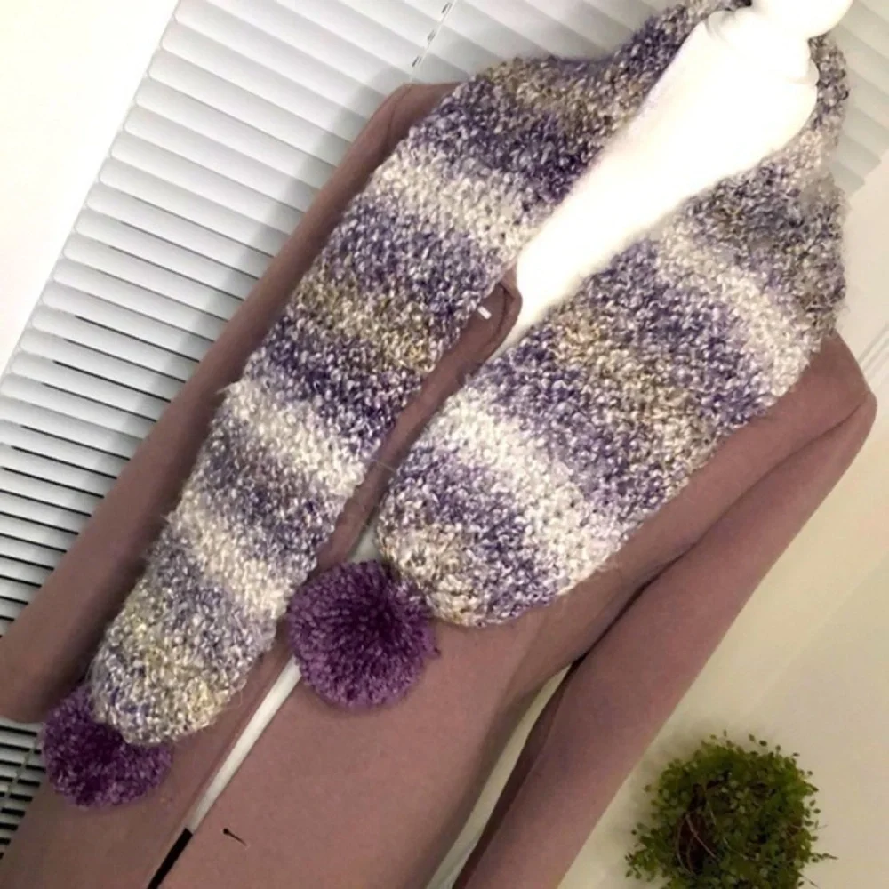 POM SCARF | Lavendar + white soft knit pom scarf one size